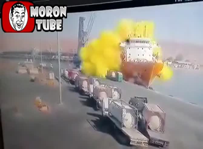 Video: Chlorine gas leak kills 12, injures 250